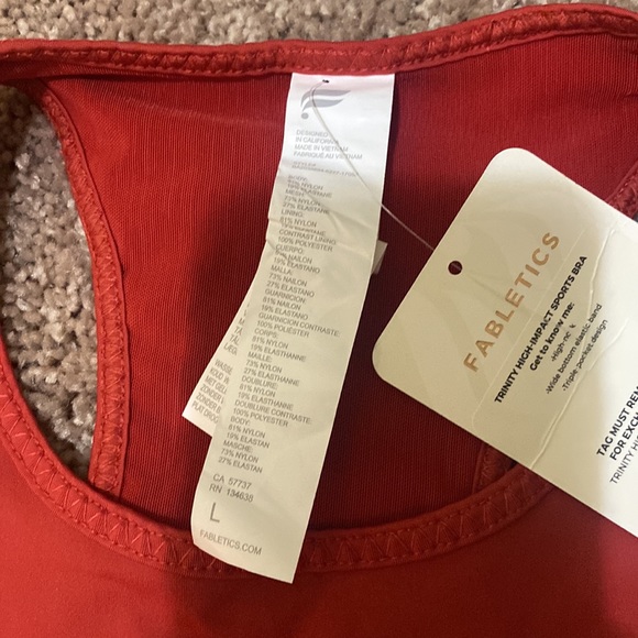 NWT Fabletics Trinity High Impact Sports Bra - Picture 3 of 5